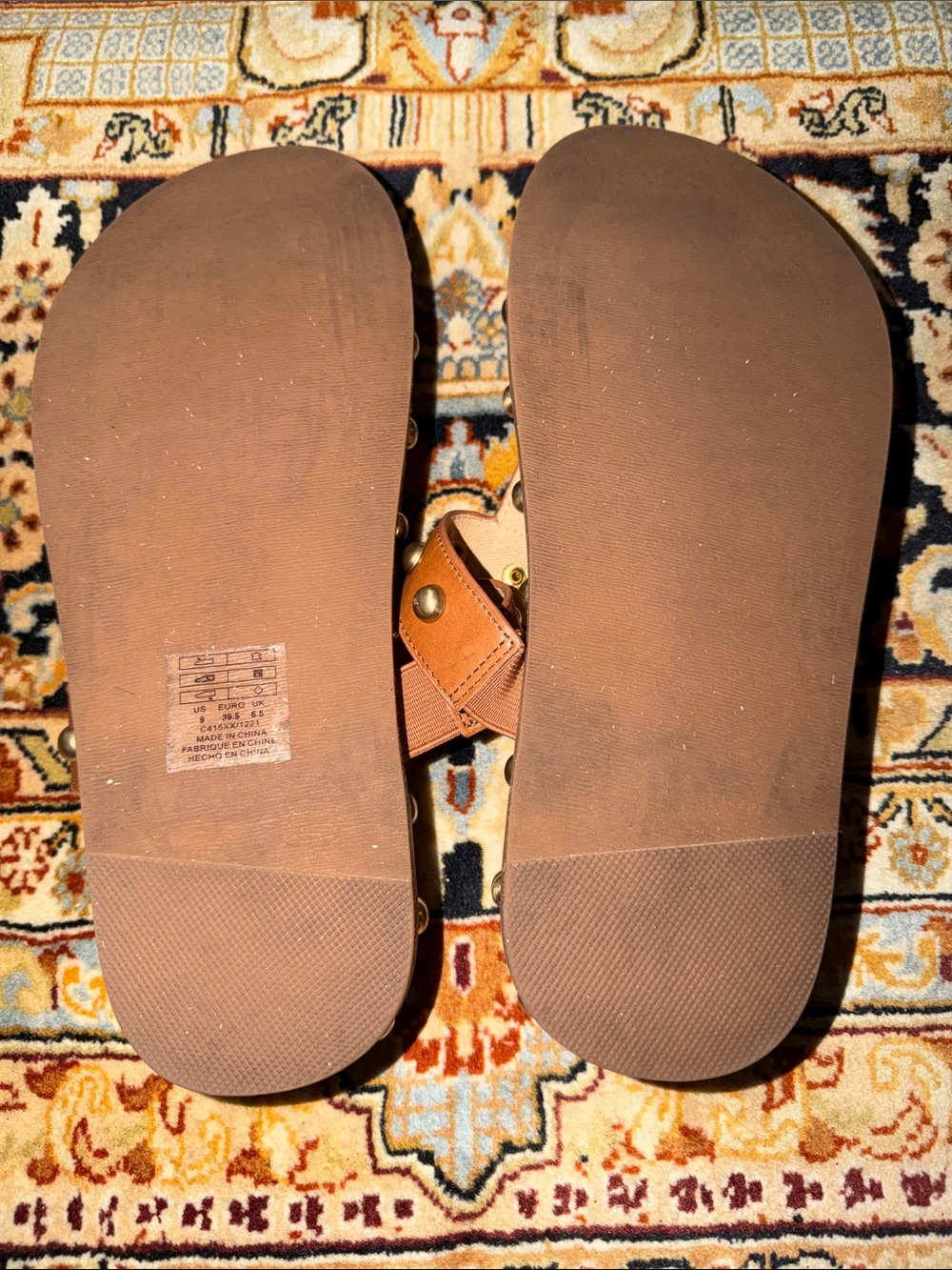 Kelsi Dagger Tan and Gold Leather Studded Thong Sandals US 9 - Picture 4 of 4